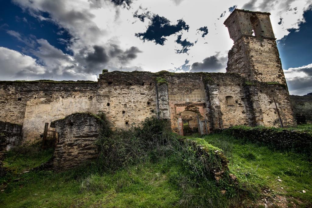 Los Montes Guest House Casas de Miravete Eksteriør bilde